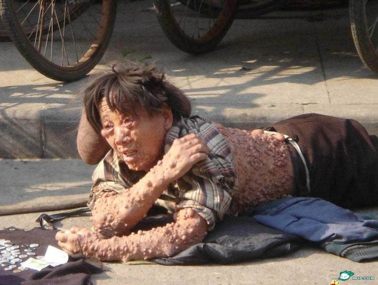 图片: 南京街头的绝色女乞丐