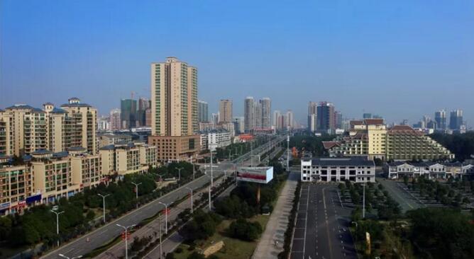 衡阳,也不例外,百年城市中轴——大道,犹如城市生命