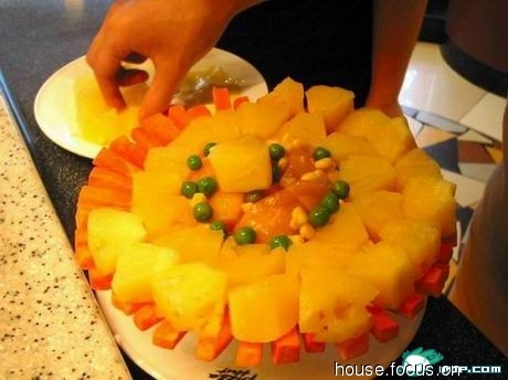 菠萝怎么做的教程 3ace128626c3a2312e1b49fc3bde8404.jpg