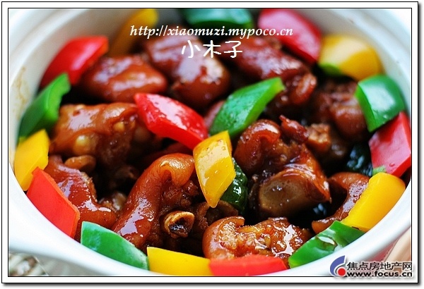 猪脚怎么弄来吃 b57a60b7320cd30ff019f5976ed81896.jpg