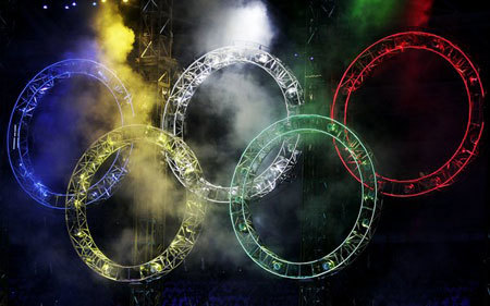 现在CCTV5正在重播2006都灵冬奥会开幕式