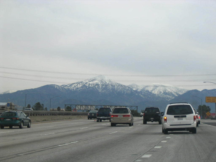 加州经济总量实力强大_内心强大的图片