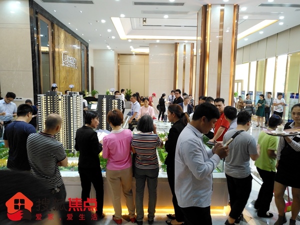 鼎盛集团陈观武董事长亲自为狮子点睛,鼎盛华府终于揭开神秘面纱!