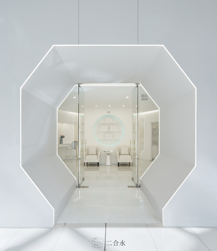 神秘且让人充满探索欲望的八角门,原来中式元素也可以超级前卫.