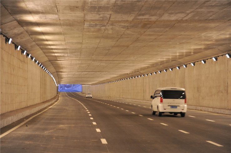 武威路至铁顺街地下桥通车道里哈西又添一条交通干道