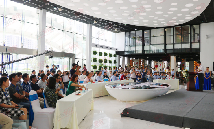 东湖云端科技产业园项目推介会圆满落幕