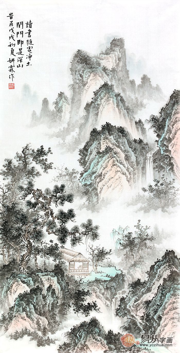 走廊尽头装饰字画国画山水秀丽美景艺术非凡