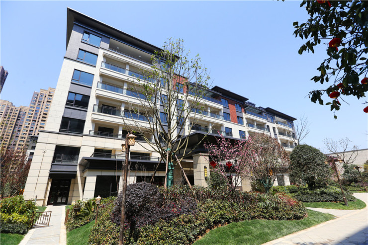 黄山置地迭代产品--栢悦华庭电梯多层洋房交付实景曝光