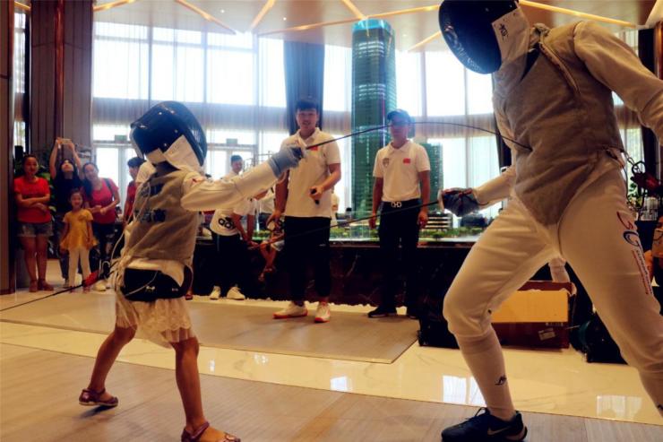 提剑风雷动铁建大厦击剑之旅圆满落幕
