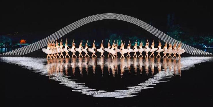 碧桂园揭开芭蕾舞的神秘面纱5月26日新龙湖音乐公园不见不散