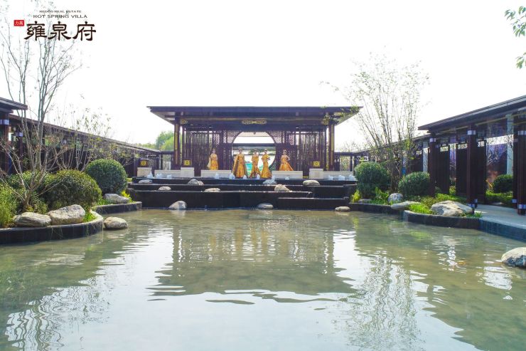 雍藏雅墅泉力绽放力高雍泉府示范区开放引发全城争睹真容