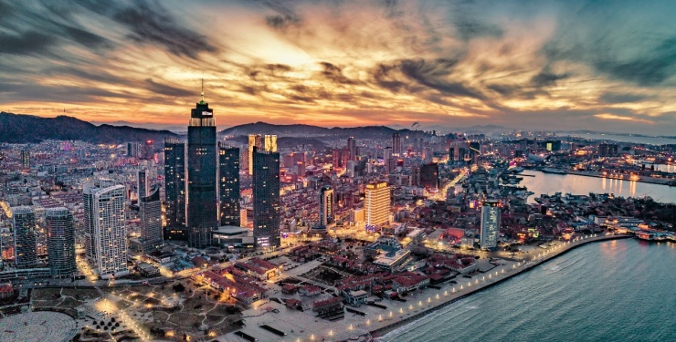 世茂天际烟台地标总部基地城市封面作品