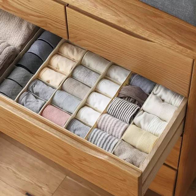 问题七:袜子,内衣等小物件是最让人烦恼的,乱七八糟很难整理.