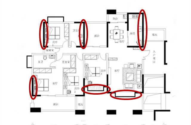结构改造在所难免,但在改造时有一条必须注意,那就是:千万别动承重墙!