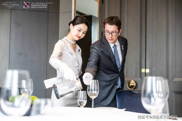 成都金融城8号热线环幕双子塔视野(图5)