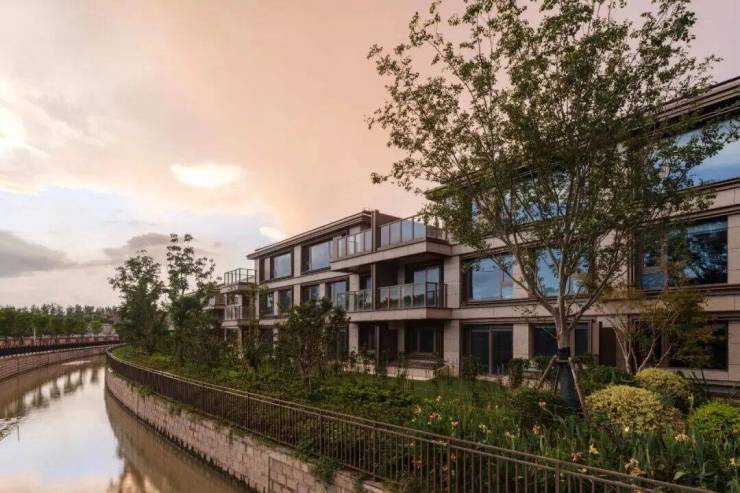 尼德兰半岛官方认证售楼处电话尼德兰半岛营销中心官网│2026售楼处-楼盘价格户型地址电话环境配套交房时间官方(图8)