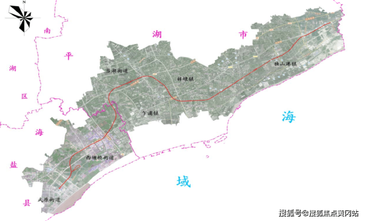 自金山鐵路金山衛站引出,進入平湖的獨山港,乍浦,市區再通往海鹽,目前