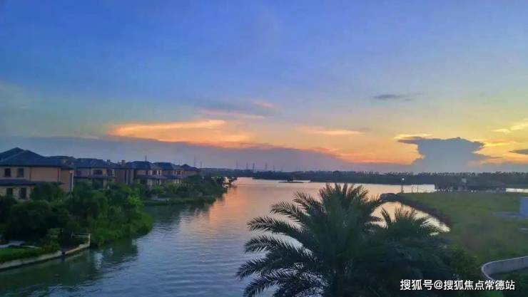 迪茵湖小镇售楼处首页网站中山迪茵湖小镇欢迎您户型价格小区环境