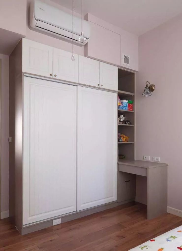 大连装修卧室衣柜选嵌入式好还是开放式好