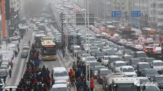 交通拥堵住房紧张专家称解决大城市病应用共享理念