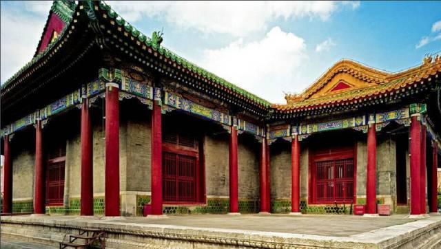 地址:北京市东城区外交部街31号 郑亲王府